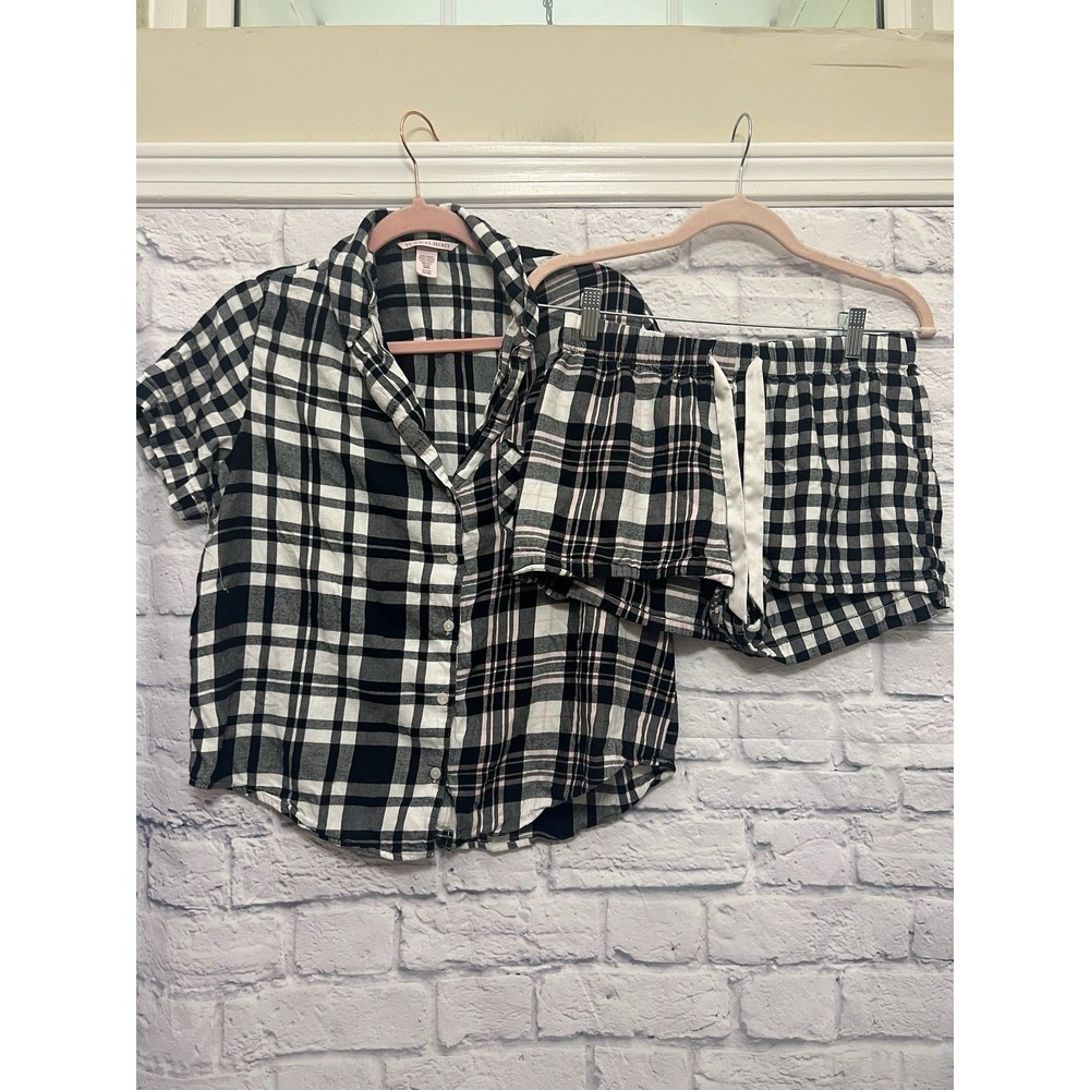 VICTORIA'S SECRET FLANNEL SHORT PAJAMA SET  Size S Loungewear Sleepwear